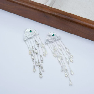 ต่างหูขอบไข่มุกธรรมชาติรูปแมงกะพรุนทำจากทองเหลืองชุบทองแท้24K สุดหรู - Product Image 6