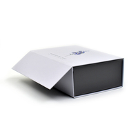 Boîte cadeau en carton noir rigide pliable avec fermeture magnétique, emballage personnalisé de luxe avec logo, matériaux recyclés