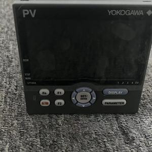 Stock Japan YOKOGAWAUT35A-000-10-00 General Purpose <b>Temperature</b> <b>Controller</b> UT35A/UT32A UT35A-000-10-00 YOKOGAWA UT32A - Product Image 3