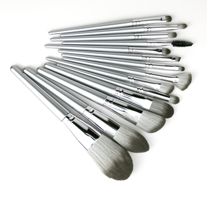 <b>Silver</b> Synthetic Makeup Brush Set Custom Logo Matte Soft Travel Eye Brush Kit OEM Oval Cosmetic Brush for Face Application - Product Image 1