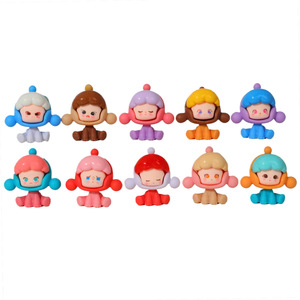 Lanshuo Muñeco 3D de Dibujos Animados Versión Q, Adorno de Coche de Resina Plástica, Colgante para Llavero, Accesorio de Joyería - Product Image 5