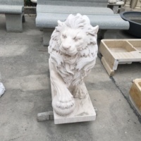 White Marble Sitting Lion Sculpture Guardian Statues for Villa Property Entrance Decor