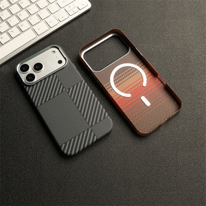Coque de protection magnétique en fibre de carbone et métal pour iPhone 18 <span class=keywords><strong>Pro</strong></span>, compatible avec iPhone 18 et 17 <span class=keywords><strong>Pro</strong></span> <span class=keywords><strong>Max</strong></span> - Product Image 5