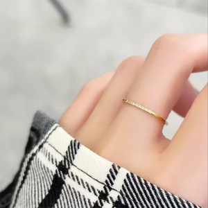 Anillo de Dedo Índice con 8 Diamantes, Diseño Simple y Elegante, Circonita Cúbica, Acero Inoxidable, Chapado en Oro de 18K, Joyería para Mujer - Product Image 5