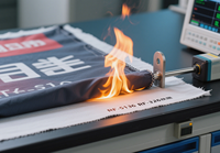 Apprêt de revêtement ignifuge pour textiles à jet d'encre Solution écologique pour tissus publicitaires et décoratifs