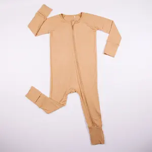Özel bambu yenidoğan bebek fermuar Romper ayaklar üzerinde kat giysi bebek bambu Footie pijama