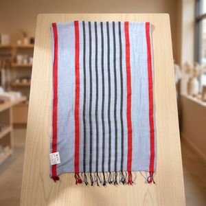 Bufanda Larga de Lujo para Mujer, 100% Algodón Tejido, Diseño a Cuadros, Ligera, Transpirable y Suave, para el Verano, Marca MAYURI - Product Image 4