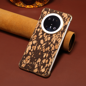 Custodia per telefono Denior con cornice laccata oro chiaro, in sughero stampato ecologico, effetto naturale, ricarica wireless magnetica e protezione a 360° - Product Image 2