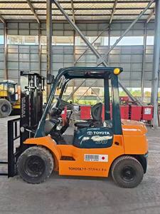 Used <b>Forklift</b> Toyota 30 Diesel <b>Forklift</b> 3 Ton Original Japan FD30 <b>Forklift</b> High Quality Low Working Hours in Stock for Sale - Product Image 5