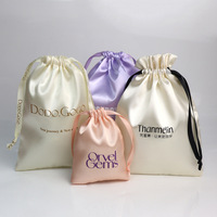 Sac à cheveux en satin de soie écologique recyclable avec logo personnalisé imprimé, super doux, sac cadeau à cordon, pochette anti-poussière