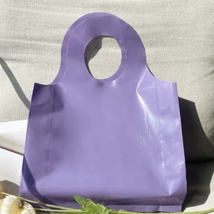 Rõ ràng túi nhựa may mặc với lỗ đục lỗ và nắp tùy chỉnh mua sắm túi quần áo Bìa bao bì bán lẻ - Product Image 4