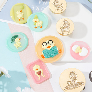 Timbro in rilievo 3D carino piccolo giallo anatra sigillo di cera, logo personalizzabile - Product Image 1