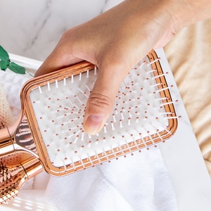 Gloway Set di 4 Spazzole Districanti in Plastica <span class=keywords><strong>per</strong></span> <span class=keywords><strong>Capelli</strong></span> Ricci Effetto Marmo, Include <span class=keywords><strong>Spazzola</strong></span> Paddle, <span class=keywords><strong>Spazzola</strong></span> Cuscino e <span class=keywords><strong>Spazzola</strong></span> Rotonda <span class=keywords><strong>per</strong></span> Asciugatura con Phon - Product Image 5