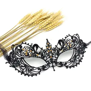 Nuovi oggetti di scena di Halloween mezza maschera per il viso Prom femminile Sexy Black Diamond Lace Sexy Eye Mask