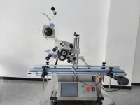 Machine d'étiquetage automatique des coins de boîtes en carton avec commande PLC, étiqueteuse pour surfaces planes pour les petites entreprises