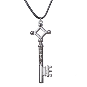 Collana con Ciondolo a Chiave ZRM Vintage in Lega di Zinco Placcata <span class=keywords><strong>Oro</strong></span> Anticato, con Charm Animazione Cartone Animato Attack on Titan Allen - Product Image 3