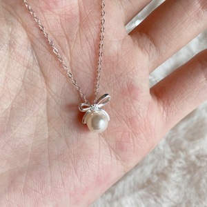 Collier pendentif croix en argent sterling S925 exquis avec diamants, design superposé de luxe léger avec perles, entièrement serti de diamants étincelants - Product Image 2