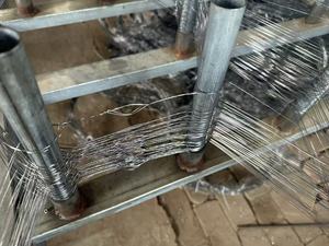 Barrière anti-char Modern Warfare, <span class=keywords><strong>nouvelle</strong></span>, utilisée, en treillis métallique perforé, presque invisible, obstacle en métal tissé pour clôtures, treillis, portails - Product Image 3