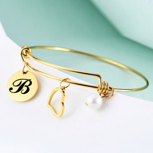Bracelet à breloques réglable plaqué or 18 carats avec perle en forme de cœur, bijoux pour femmes, à porter au quotidien - Product Image 2