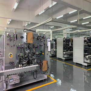 آلة صنع بطارية السيارة, آلة صنع بطارية السيارة نصف أوتوماتيكية 21700 4500 مللي أمبير في الساعة مع خط طيار حل بطارية جاهزة - Product Image 2