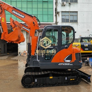 รถขุด Doosan DX55-9C มือสอง สภาพดี รถขุดตีนตะขาบ DX55-9C ขนาด 5.5 ตัน รถขุดขนาดเล็กมือสอง - Product Image 1