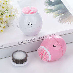 Belleza instrumento <span class=keywords><strong>2</strong></span> <span class=keywords><strong>en</strong></span> 1 eléctrico a prueba de <span class=keywords><strong>Sonic</strong></span> cepillo de limpieza Facial - Product Image 1