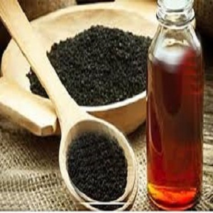 Cold Pressed Black Cumin Seed Oil Food Grade Herbal <b>Extract</b> Wild Grown Packaged in Bottle - Product Image 2