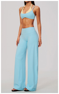 Ensemble tricoté 2 pièces pour femme : haut court sans manches à col halter et pantalon large rayé, respirant, coupe décontractée classique, toutes saisons - Product Image 6