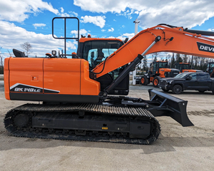 Excavadora de cadenas mediana DEVELON DX140LC, excavadora hidráulica estable para proyectos de movimiento de tierras en infraestructuras municipales - Product Image 2