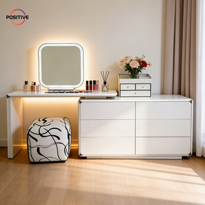 Coiffeuse de luxe moderne et minimaliste extensible haut de gamme pour chambre à coucher, à placer au pied du lit - Product Image 1