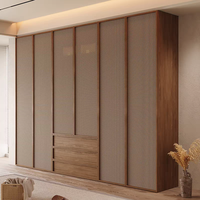 Armoire à portes battantes en placage de bois et rotin tressé, style Mid-Century, avec poignée métallique, pour chambre à coucher