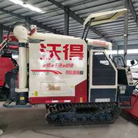 Moissonneuse-batteuse sur chenilles d'occasion FM World 130 CV, moteur diesel, boîte de vitesses, haute productivité pour la récolte des céréales, garantie 1 an