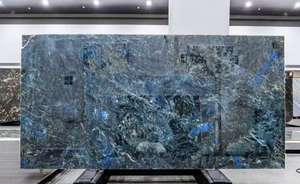 Maßgefertigte Naturstein-Platten Blauer Jadeit-Marmor für Kücheninsel, Tisch und Waschtischplatte - Product Image 2