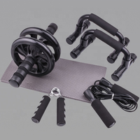 Kit de roulettes avec barre de pompes, corde à sauter, genouillères et AB Carver pour l'entraînement physique