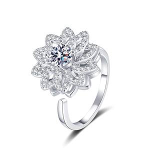 แหวนทองเหลืองหมุนได้ ประดับเพชรซิคอน สำหรับผู้หญิง งานแต่งงาน งานหมั้น รูปทรงใบโคลเวอร์ วงกลม เครื่องประดับบำบัด - Product Image 4