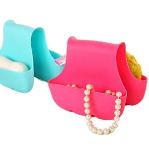 Panier de rangement suspendu en silicone en forme de selle pour évier, égouttoir pour éponges et restes alimentaires - Product Image 5