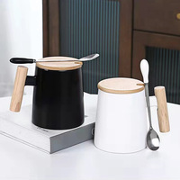 Grande tasse à café en céramique avec couvercle, cuillère, poignée en bois à motif de dessin animé, pour le bureau, pour couple, logo personnalisable, cadeaux d'anniversaire