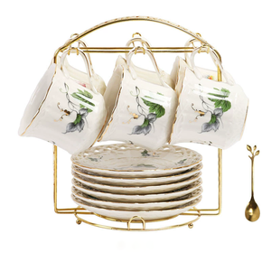 Ensemble théière et tasses en céramique de luxe à fleurs classiques de haute qualité, style européen, avec bordure dorée, pour café et thé - Product Image 2