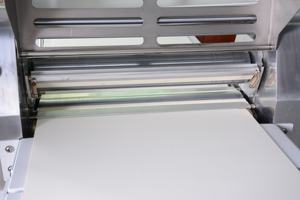 Rouleau De pâte à <span class=keywords><strong>pâtisserie</strong></span> automatique Ce, Machine à feuilleter réversible, pour Fondant, pain, Croissant, prix bas - Product Image 3