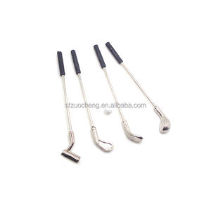1:12 Accessoires pour <span class=keywords><strong>maison</strong></span> de poupée en métal Simulation miniature 4 clubs de golf + 1 balle de golf accessoires pour <span class=keywords><strong>maison</strong></span> de poupée <span class=keywords><strong>jouet</strong></span> - Product Image 3