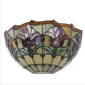 Lampe murale de style Tiffany de 12 pouces, design tulipe, source de lumière LED, pour chambre à coucher, salle à manger, petites tailles - Product Image 3