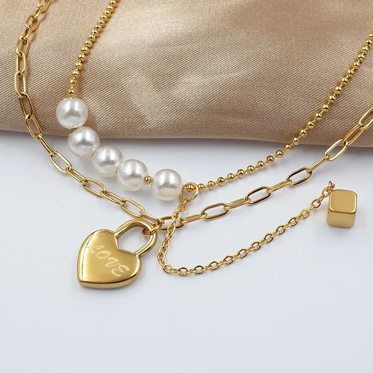 Fashion Jewelry Pearl Necklace Lock Love Necklace Women America Gift Chain Party Figure Necklaces Pendant Wedding Cross Europe