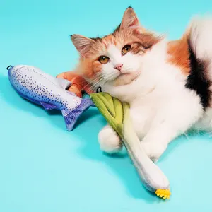 Produttore all'ingrosso pesce cipolla zenzero gatto peluche set di giocattoli