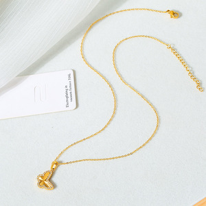 Collares con Colgante Ovalado de Corazón, Trébol y Mariposa con Borde de Circonitas |   Acero Inoxidable con Baño de Oro PVD de 18K |   Joyería Hipoalergénica e Impermeable para Mujer - Product Image 2