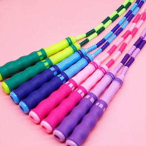 Corde à sauter en bambou pour enfants, longueur réglable de 2,8 m, sans nœuds, pour les élèves de maternelle et de primaire - Product Image 1