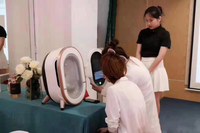 Analyseur de peau faciale 3D Scanner d'écran de 15.6 pouces Miroir magique AI Imageur intelligent Dispositif d'analyse de diagnostic facial