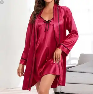 2024 Hete Verkoop Luxe Diepe V-Hals Pyjama Satijnen Nachtjapon Sexy Zwart Ijs Zijde Nachtkleding Voor Vrouwen