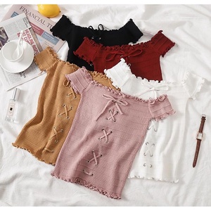 <span class=keywords><strong>Camicetta</strong></span> lavorata a maglia a maniche corte elegante da donna con <span class=keywords><strong>spalle</strong></span> <span class=keywords><strong>scoperte</strong></span> estive all'ingrosso top monospalla da donna - Product Image 6