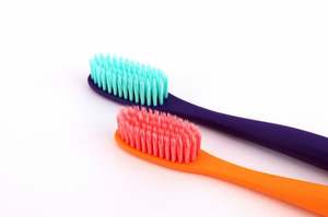 Brosse à dents KNK KKP15 pour adultes, haute qualité, poils en nylon doux, design conique, poignée confortable en PP, usage domestique - Sourire sain - Product Image 3