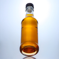 Bouteille à spiritueux cylindrique de luxe en verre transparent de 750 ml avec col vissé pour distillerie (vodka, whisky, liqueur)